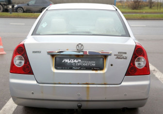 Подержанный автомобиль Vortex Estina 2009 года (5 фото)