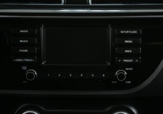 Подержанный автомобиль Kia Rio Sedan 2017 года (13 фото)