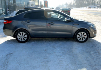 Подержанный автомобиль Kia Rio Sedan 2014 года (7 фото)