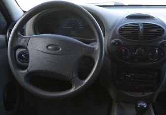 Подержанный автомобиль LADA (ВАЗ) Kalina Hatchback 2008 года (14 фото)