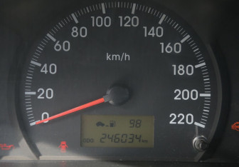 Подержанный автомобиль Kia Cerato Sedan 2006 года (18 фото)