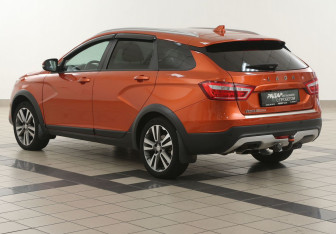 Подержанный автомобиль LADA (ВАЗ) Vesta Wagon 2020 года (2 фото)