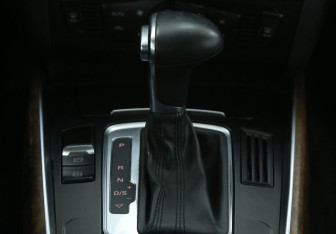 Подержанный автомобиль Audi Q5 2013 года (13 фото)