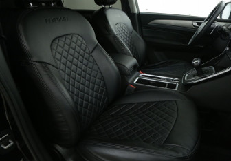 Подержанный автомобиль Haval M6 2024 года (10 фото)