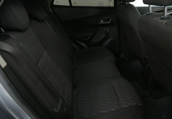Подержанный автомобиль Opel Mokka 2014 года (11 фото)