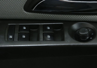 Подержанный автомобиль Chevrolet Cruze Sedan 2012 года (17 фото)