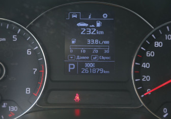 Подержанный автомобиль Kia Cerato Sedan 2013 года (19 фото)