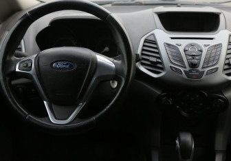 Подержанный автомобиль Ford EcoSport 2014 года (13 фото)