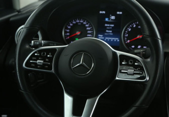 Подержанный автомобиль Mercedes-Benz GLC Coupe 2019 года (16 фото)