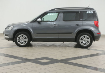 Подержанный автомобиль Skoda Yeti 2017 года (7 фото)