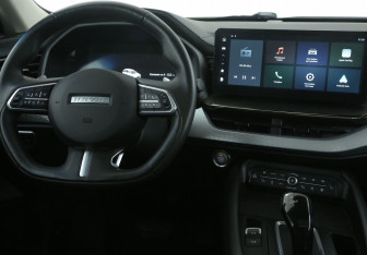 Подержанный автомобиль Haval F7 2023 года (14 фото)