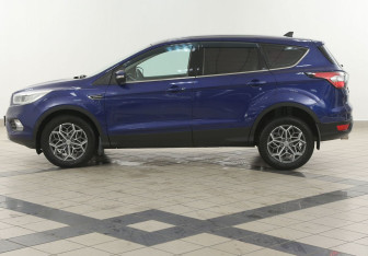 Подержанный автомобиль Ford Kuga 2017 года (7 фото)