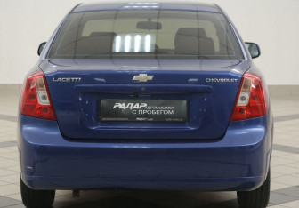 Подержанный автомобиль Chevrolet Lacetti Sedan 2011 года (3 фото)