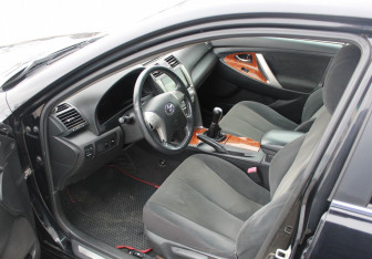 Подержанный автомобиль Toyota Camry Sedan 2008 года (10 фото)