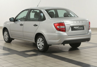 Подержанный автомобиль LADA (ВАЗ) Granta Sedan 2019 года (2 фото)
