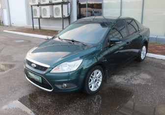 Подержанный автомобиль Ford Focus Sedan 2008 года (3 фото)