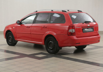 Подержанный автомобиль Chevrolet Lacetti Wagon 2007 года (2 фото)