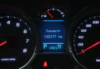 Подержанный автомобиль Chevrolet Captiva 2014 года (20 фото)