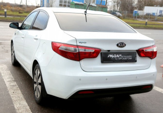Подержанный автомобиль Kia Rio Sedan 2013 года (4 фото)