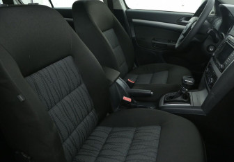 Подержанный автомобиль Skoda Octavia Liftback 2013 года (10 фото)