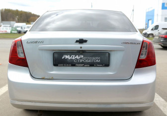 Подержанный автомобиль Chevrolet Lacetti Sedan 2007 года (5 фото)