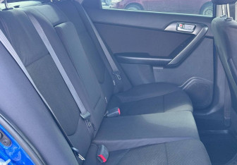 Подержанный автомобиль Kia Cerato Sedan 2010 года (11 фото)