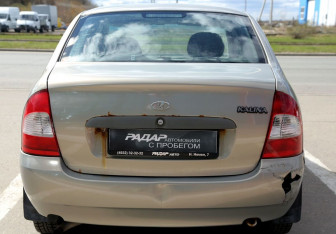 Подержанный автомобиль LADA (ВАЗ) Kalina Sedan 2006 года (5 фото)