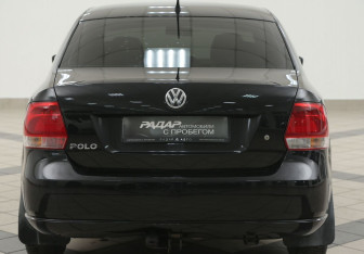 Подержанный автомобиль Volkswagen Polo Sedan 2013 года (3 фото)