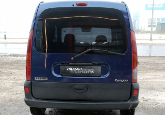 Подержанный автомобиль Renault Kangoo 2002 года (5 фото)