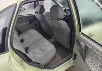 Подержанный автомобиль LADA (ВАЗ) Kalina Sedan 2006 года (10 фото)