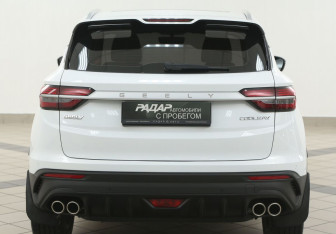 Подержанный автомобиль Geely Coolray 2023 года (3 фото)