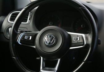 Подержанный автомобиль Volkswagen Polo Sedan 2019 года (16 фото)