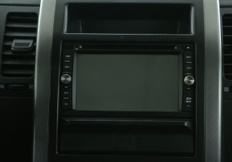 Подержанный автомобиль Nissan X-Trail 2010 года (13 фото)