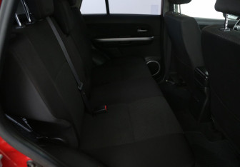 Подержанный автомобиль Suzuki Grand Vitara 2010 года (11 фото)