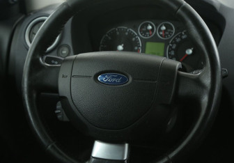 Подержанный автомобиль Ford Fusion 2008 года (16 фото)