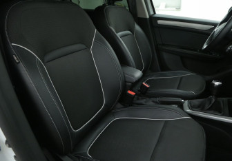 Подержанный автомобиль Renault Arkana 2020 года (10 фото)