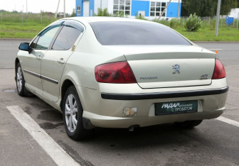 Подержанный автомобиль Peugeot 407 Sedan 2005 года (4 фото)