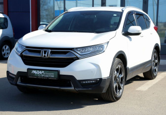 Подержанный автомобиль Honda CR-V 2017 года (3 фото)