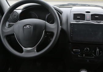 Подержанный автомобиль LADA (ВАЗ) Granta Liftback 2023 года (14 фото)