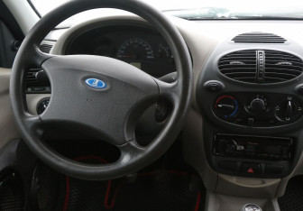 Подержанный автомобиль LADA (ВАЗ) Kalina Hatchback 2007 года (14 фото)