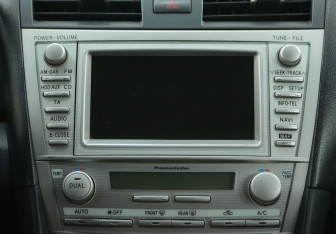 Подержанный автомобиль Toyota Camry Sedan 2009 года (13 фото)