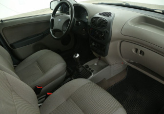 Подержанный автомобиль LADA (ВАЗ) Kalina Sedan 2008 года (9 фото)