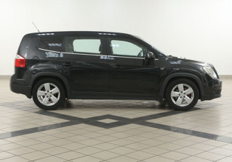 Подержанный автомобиль Chevrolet Orlando 2011 года (5 фото)