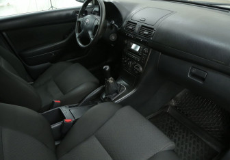 Подержанный автомобиль Toyota Avensis Sedan 2008 года (9 фото)