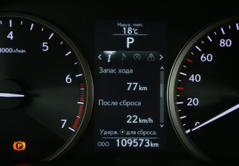 Подержанный автомобиль Lexus NX 2017 года (21 фото)