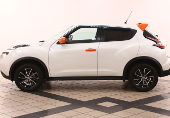 Подержанный автомобиль Nissan Juke 2015 года (4 фото)