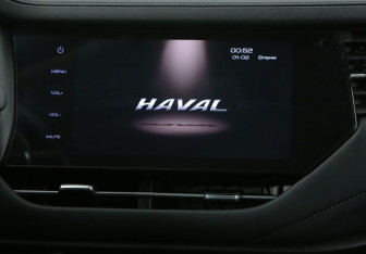 Подержанный автомобиль Haval F7 2021 года (13 фото)