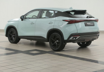 Подержанный автомобиль Omoda C5 2023 года (2 фото)