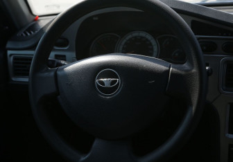 Подержанный автомобиль Daewoo Nexia Sedan 2011 года (16 фото)
