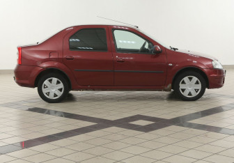 Подержанный автомобиль Renault Logan Sedan 2013 года (5 фото)